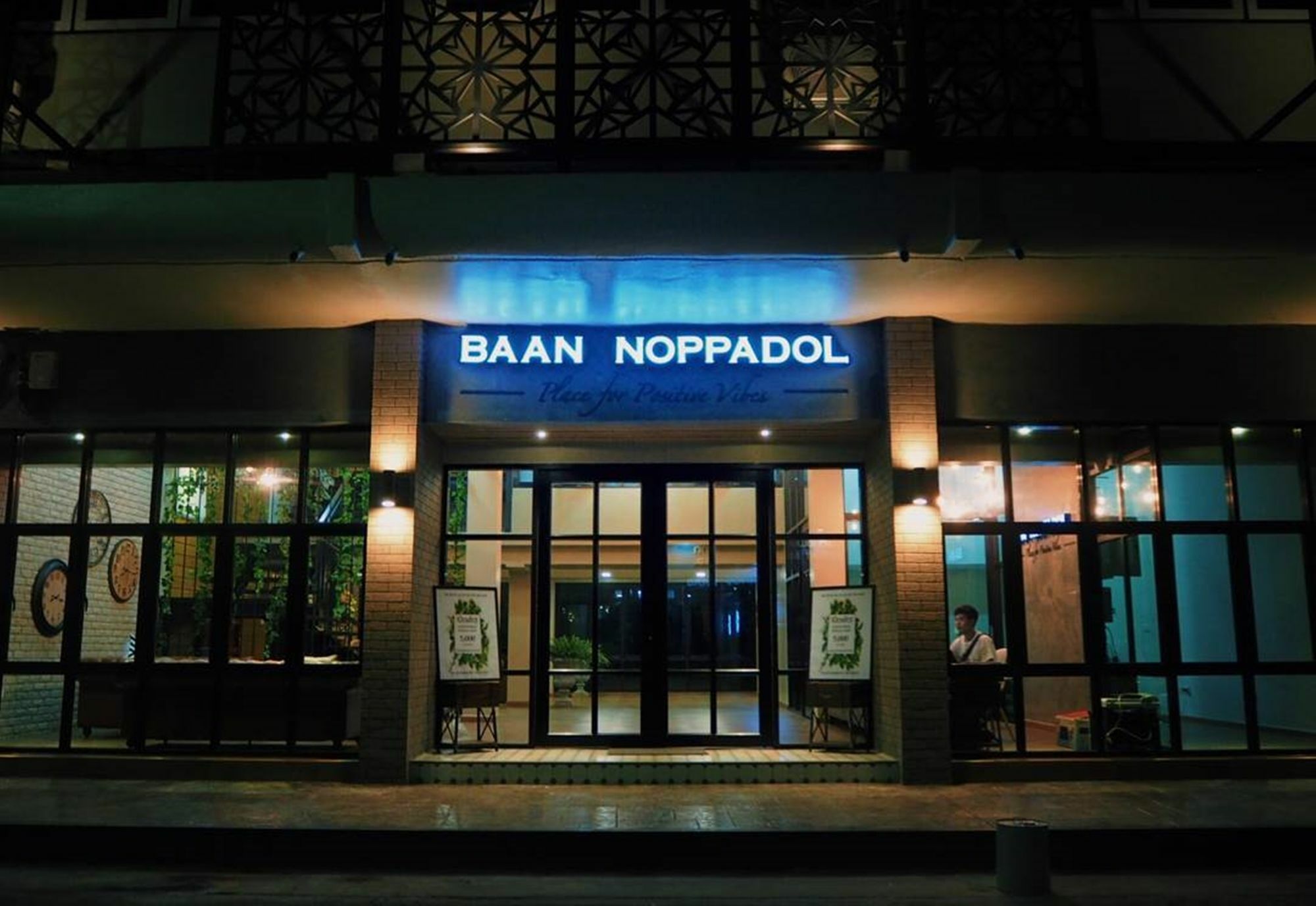 Baan Noppadol Aparthotel Bangkok Exterior photo